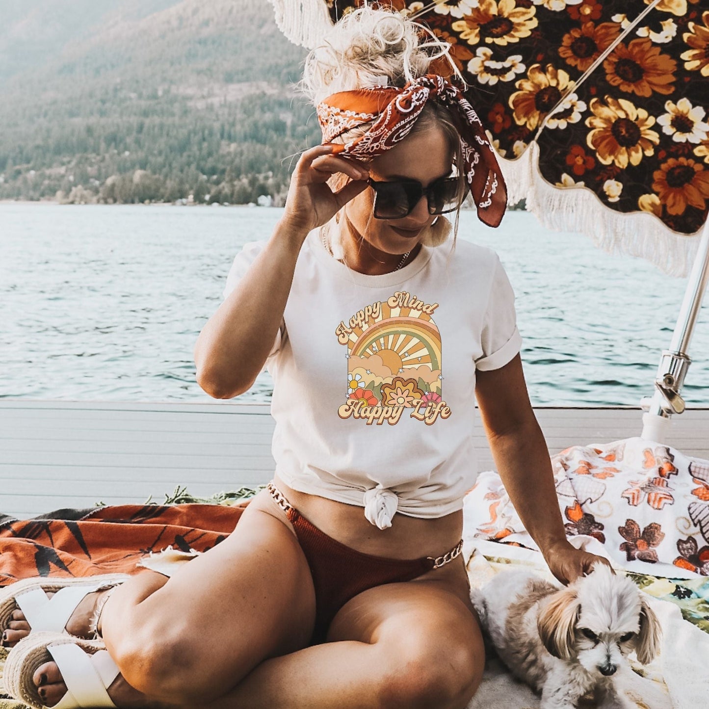 Happy Mind Happy Life Retro Vintage Aesthetic T-Shirt