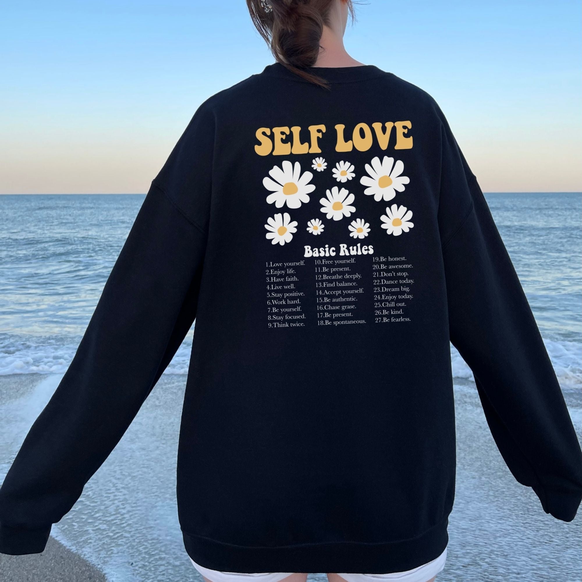 Basic love sweatshirt online